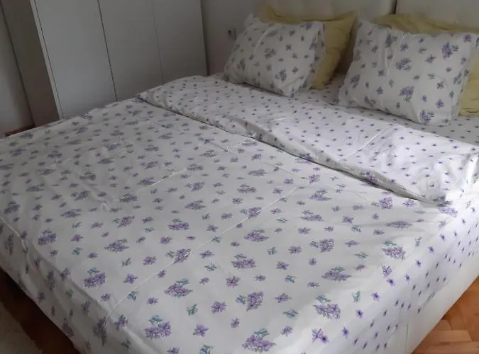 ​​apartment Appartement *